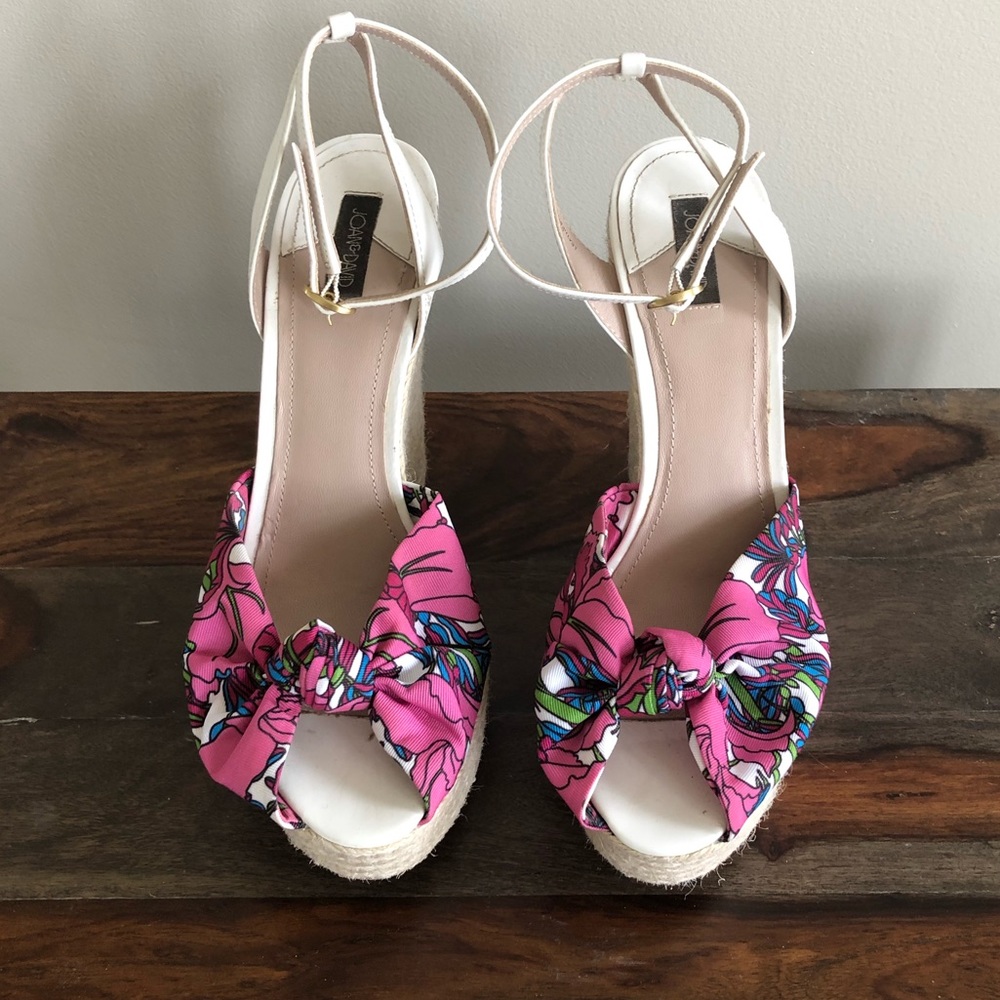 Joan & David Open Toe Wedge - Size 8.5 - image 1